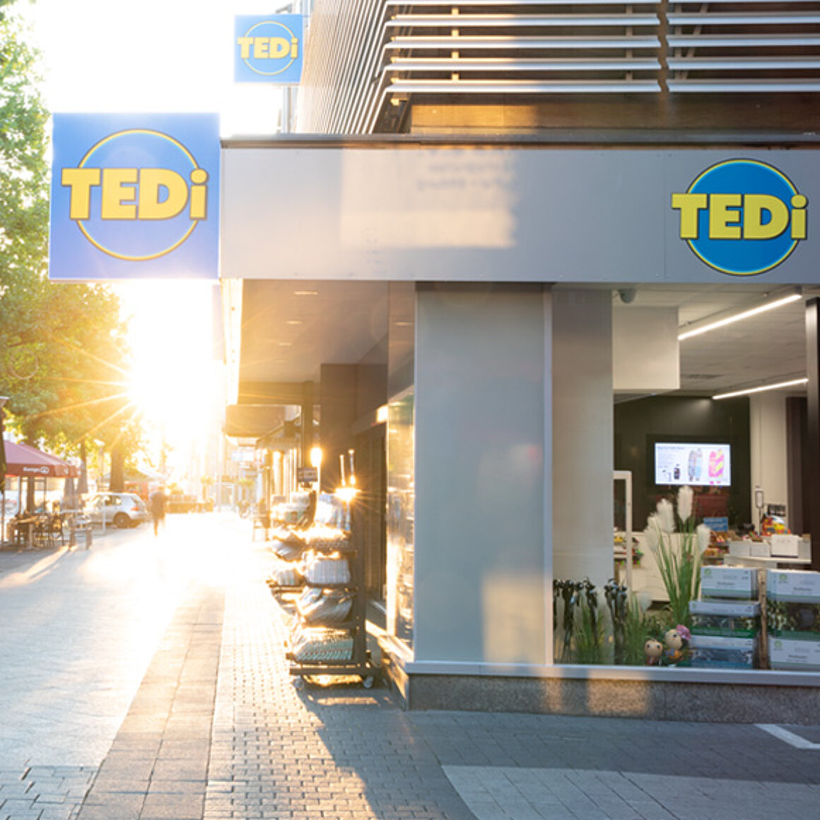 TEDi Warenhandels GmbH - Bild 2